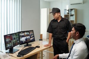 A rotina diária de um zelador: o que esperar desse profissional